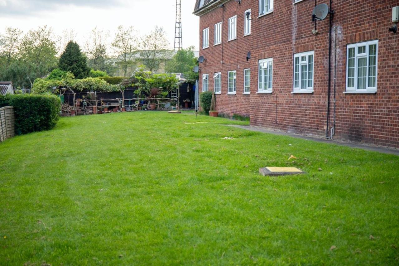 Guestready - Homely Leeds City Apartment Sleep 4 Meanwood Kültér fotó