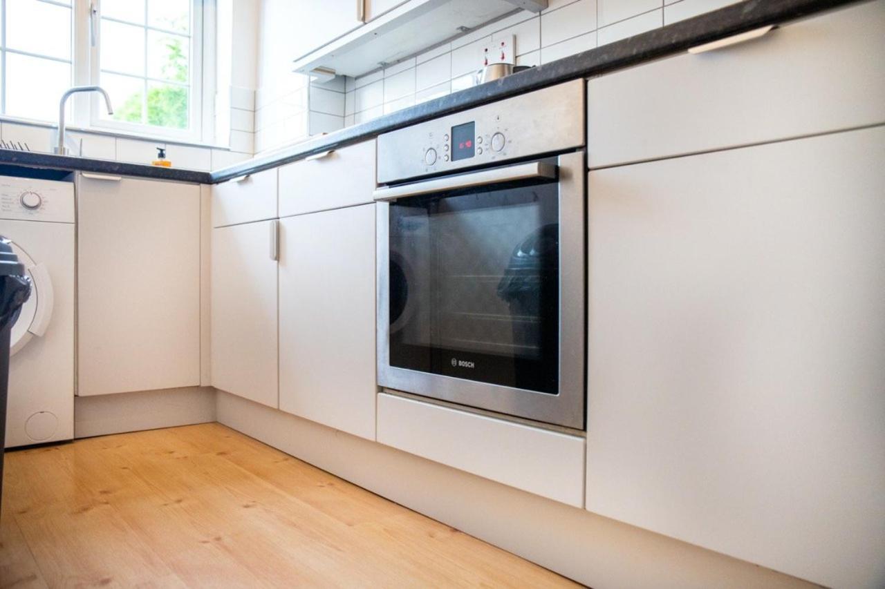 Guestready - Homely Leeds City Apartment Sleep 4 Meanwood Kültér fotó